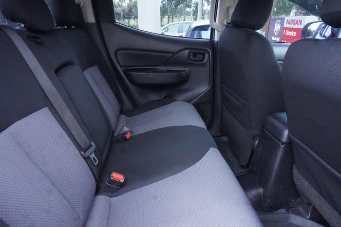 2021 Mitsubishi Triton GLX