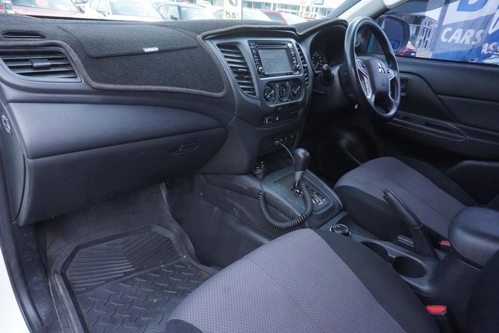 2021 Mitsubishi Triton GLX