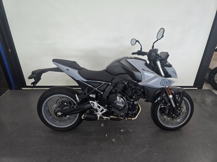 2024 Suzuki GSX-8S GREY