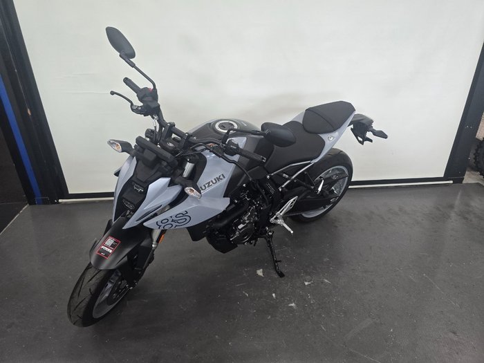 2024 Suzuki GSX-8S GREY