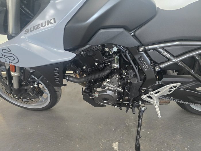 2024 Suzuki GSX-8S GREY