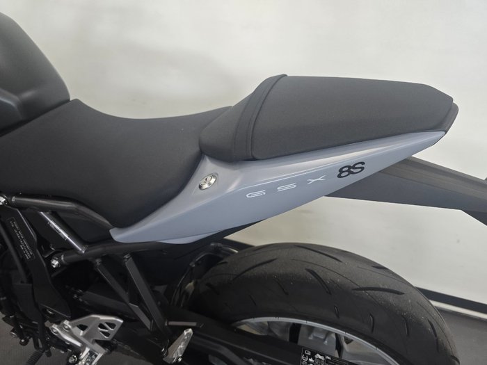 2024 Suzuki GSX-8S GREY