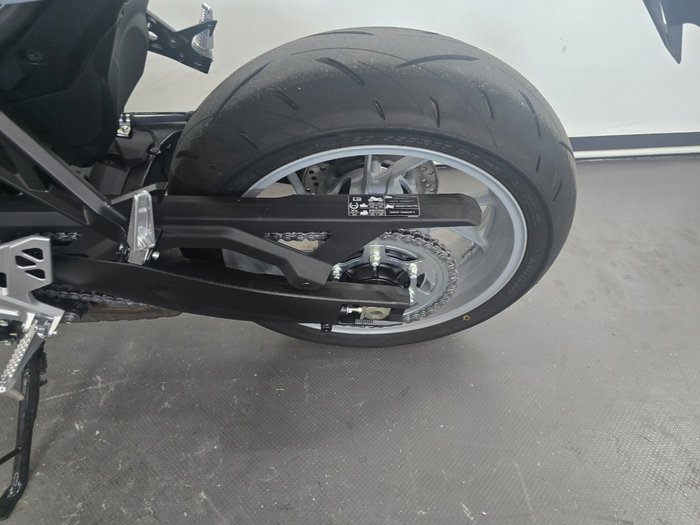 2024 Suzuki GSX-8S GREY