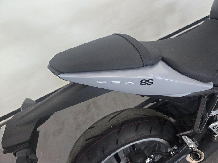 2024 Suzuki GSX-8S GREY