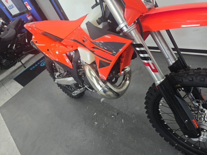 2025 Ktm 150 EXC Orange