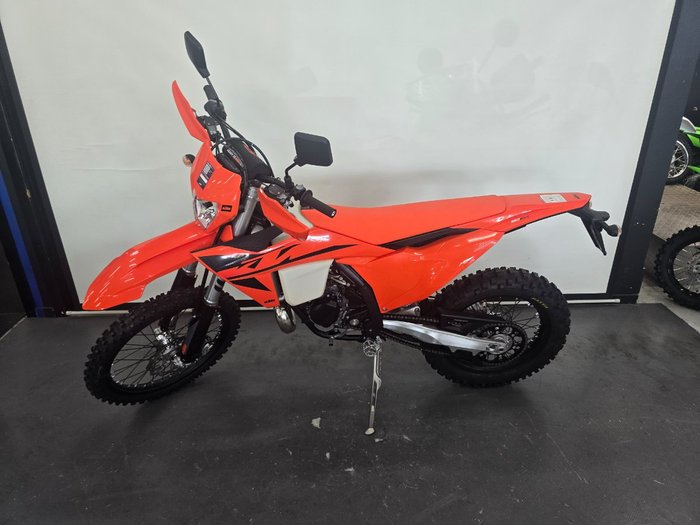 2025 Ktm 150 EXC Orange