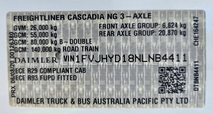 2021 Freightliner Cascadia WHITE