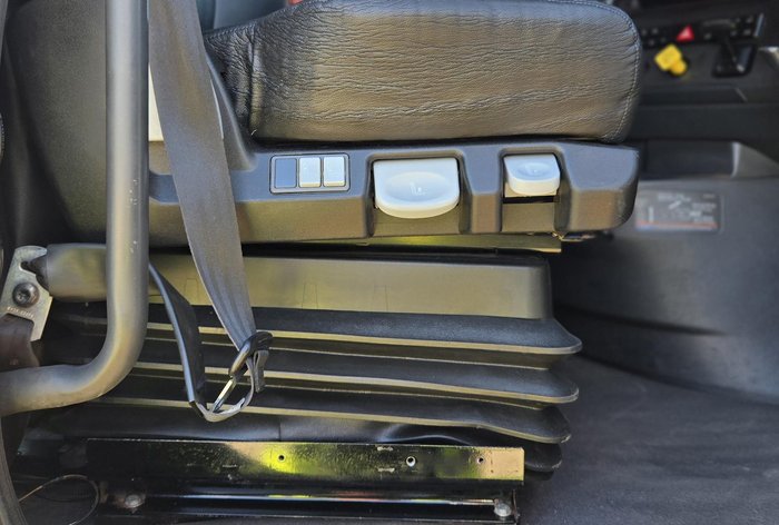 2021 Freightliner Cascadia WHITE