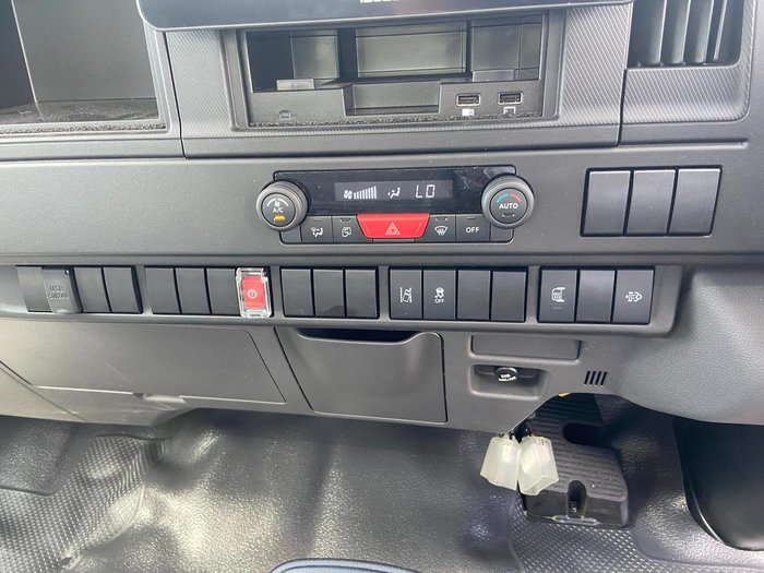 2025 Isuzu N Series NQR 88/80-190 AM D42