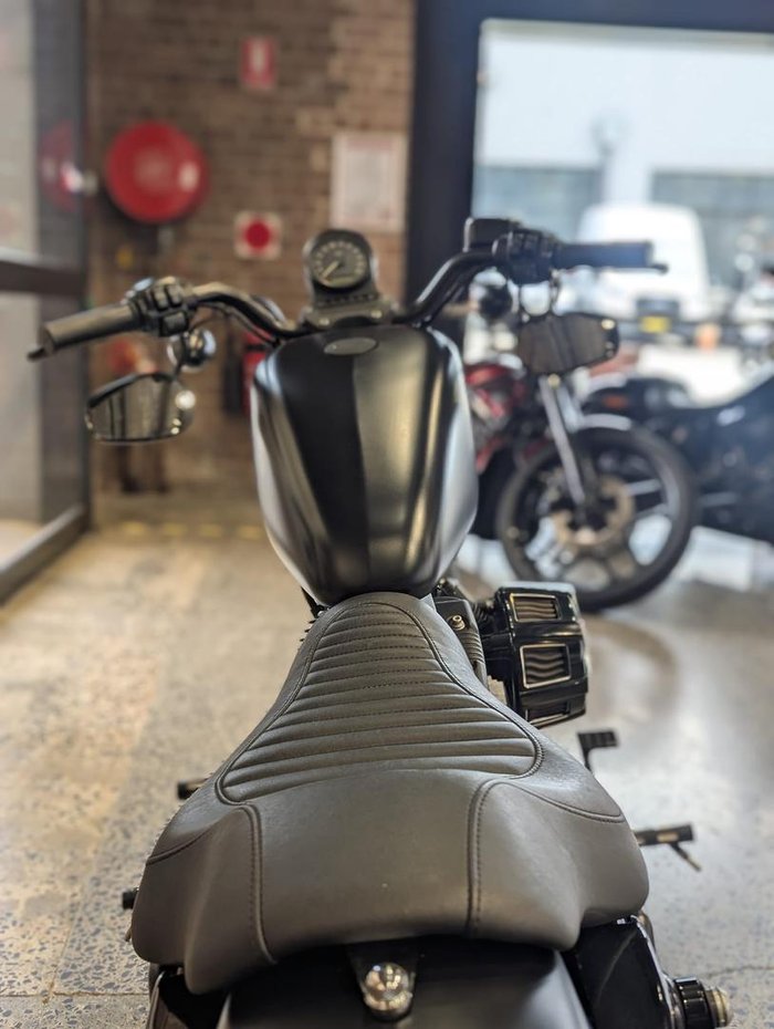 2016 Harley-Davidson Iron 883 (XL883N) Sportster Black