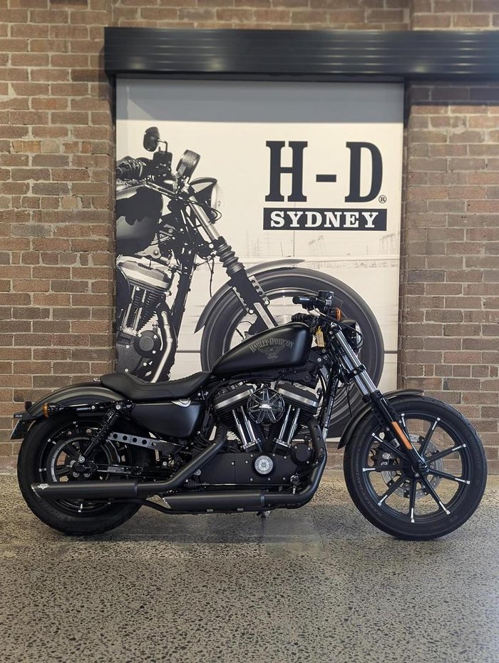 2016 Harley-Davidson Iron 883 (XL883N) Sportster Black