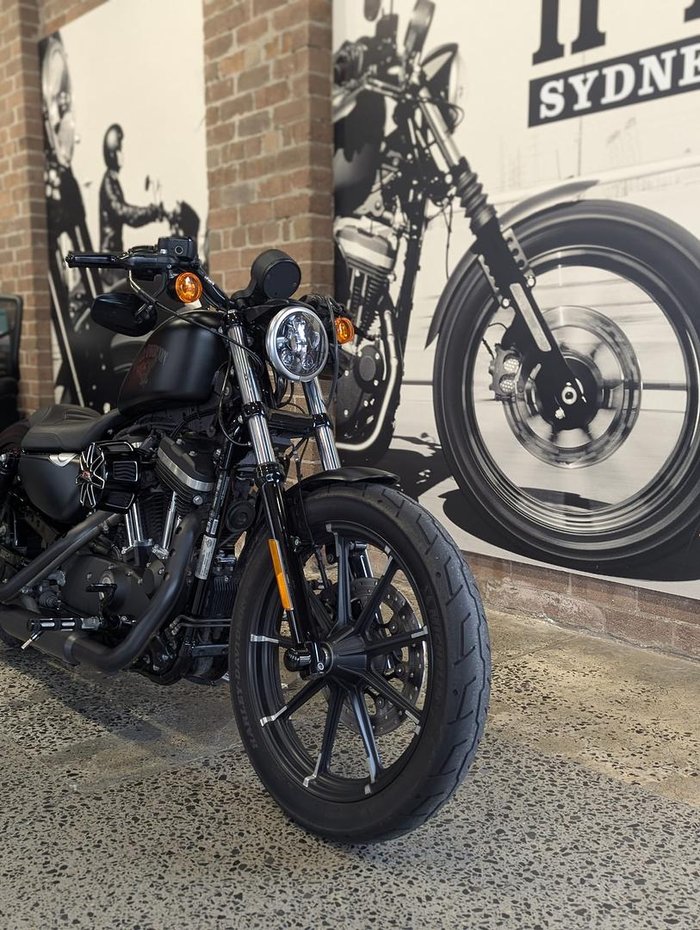 2016 Harley-Davidson Iron 883 (XL883N) Sportster Black