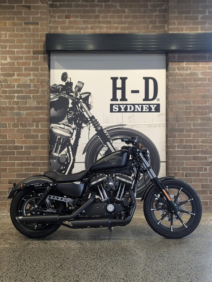2016 Harley-Davidson Iron 883 (XL883N) Sportster Black