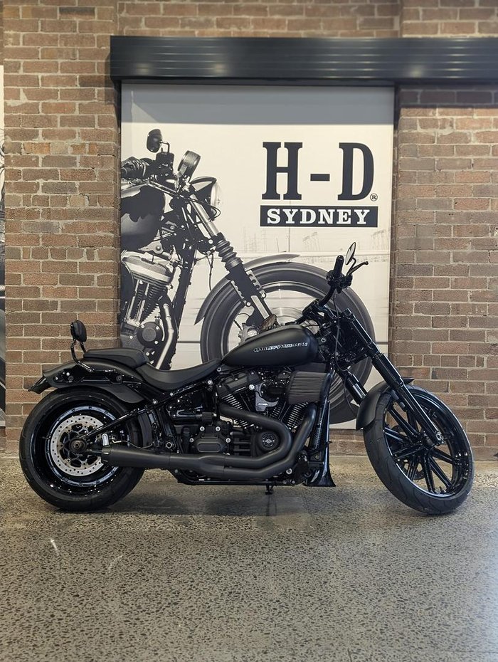 2018 Harley-Davidson Breakout 114 (FXBRS) Softail Black