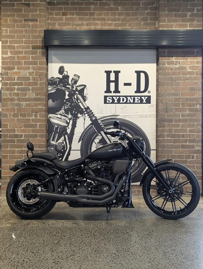 2018 Harley-Davidson Breakout 114 (FXBRS) Softail Black