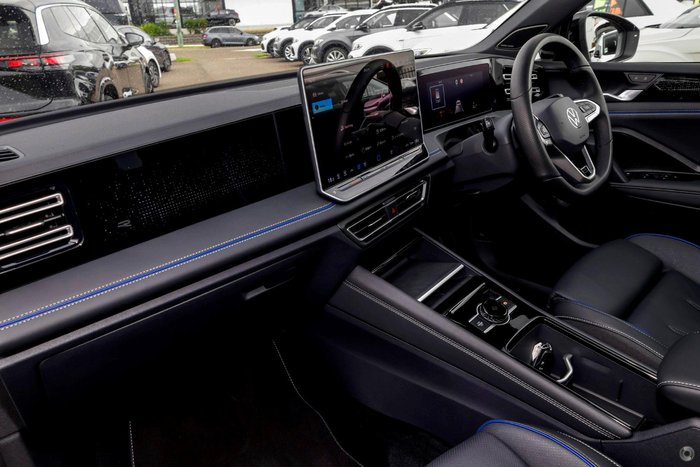 2025 Volkswagen Tiguan 195TSI R-Line