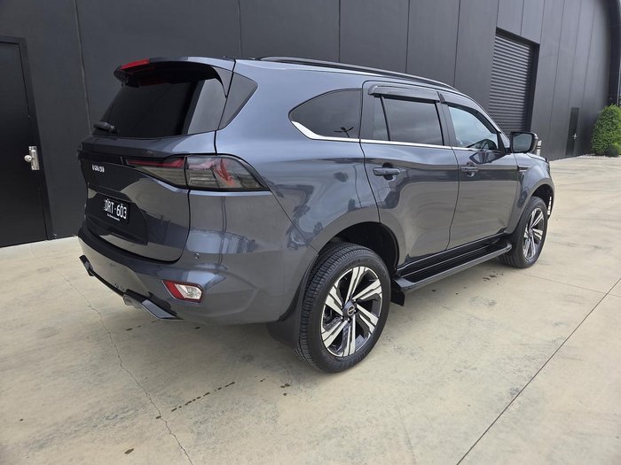 2025 Isuzu MU-X LS-T