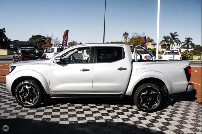 2025 Nissan Navara ST-X