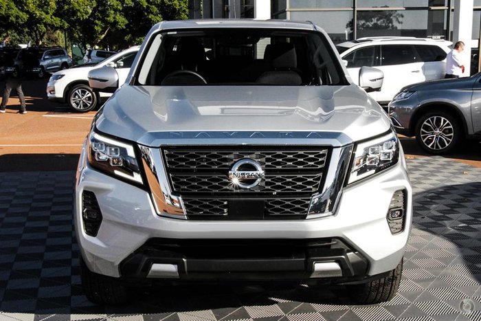 2025 Nissan Navara ST-X