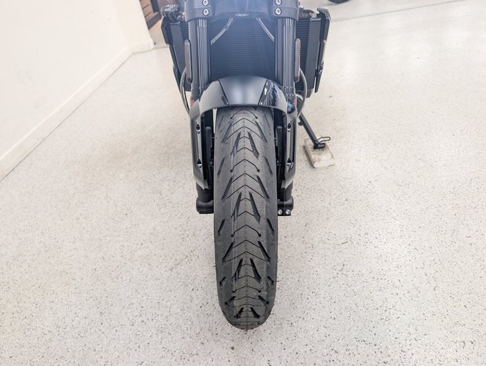 2026 Triumph 2026 Triumph 660CC Trident LAMS Yellow