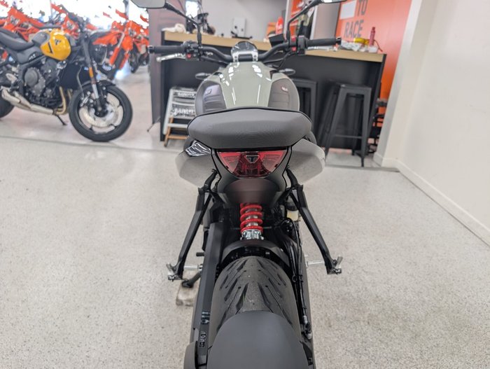 2026 Triumph 2026 Triumph 660CC Trident LAMS Black