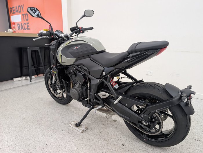 2026 Triumph 2026 Triumph 660CC Trident LAMS Black
