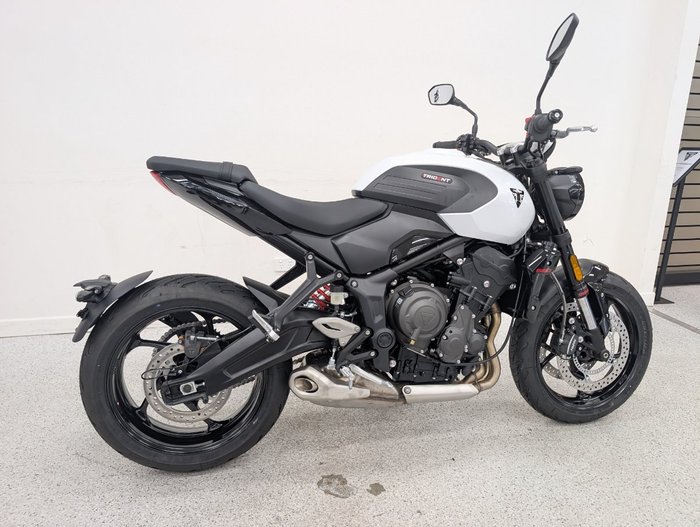2026 Triumph 2026 Triumph 660CC Trident LAMS White