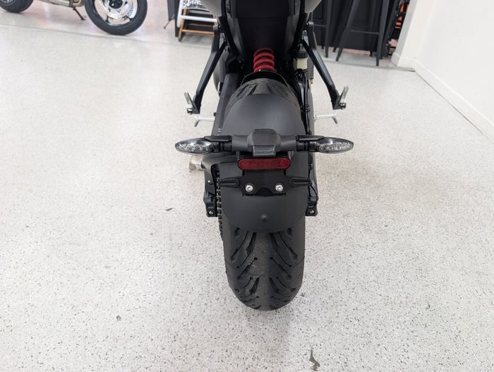 2026 Triumph 2026 Triumph 660CC Trident LAMS White