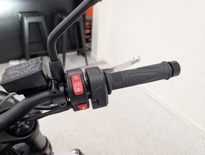 2026 Triumph 2026 Triumph 660CC Trident LAMS White