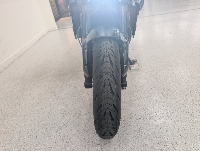 2026 Triumph 2026 Triumph 660CC Trident LAMS White