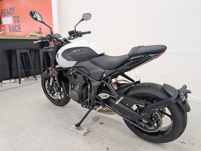 2026 Triumph 2026 Triumph 660CC Trident LAMS White