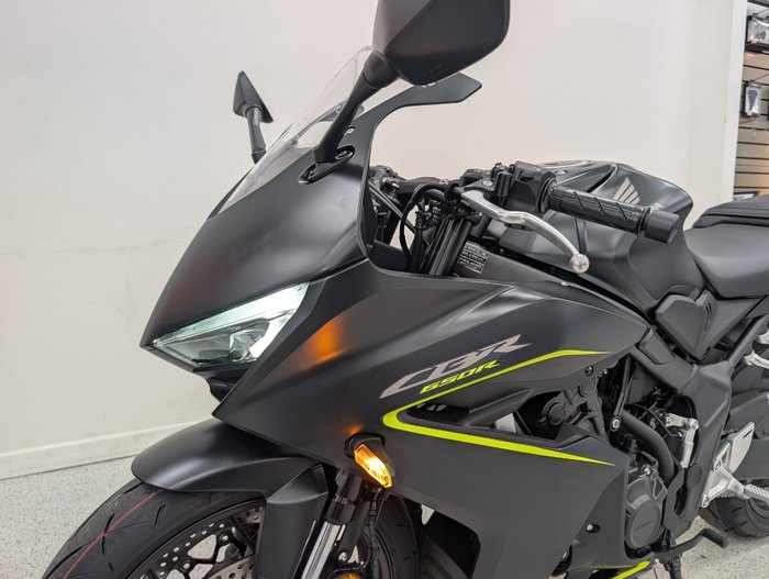 2025 Honda CBR650RAC Black
