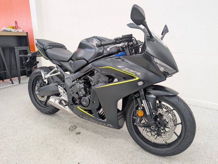 2025 Honda CBR650RAC Black