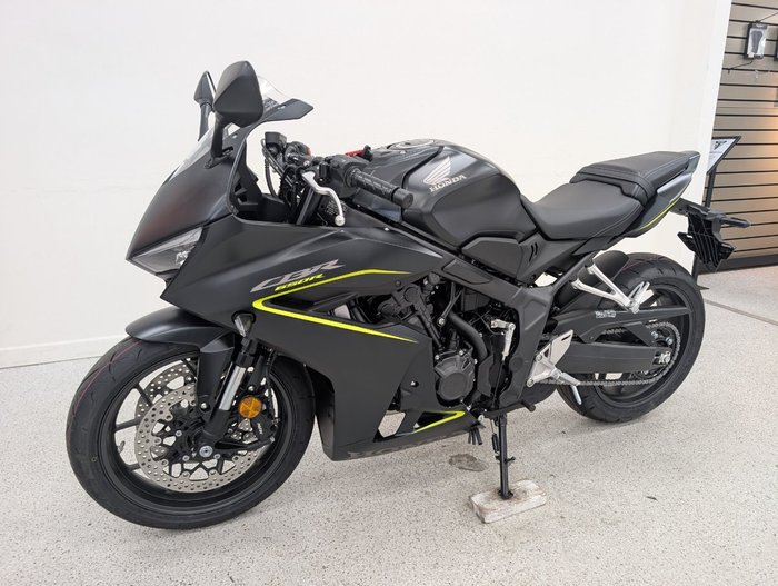 2025 Honda CBR650RAC Black