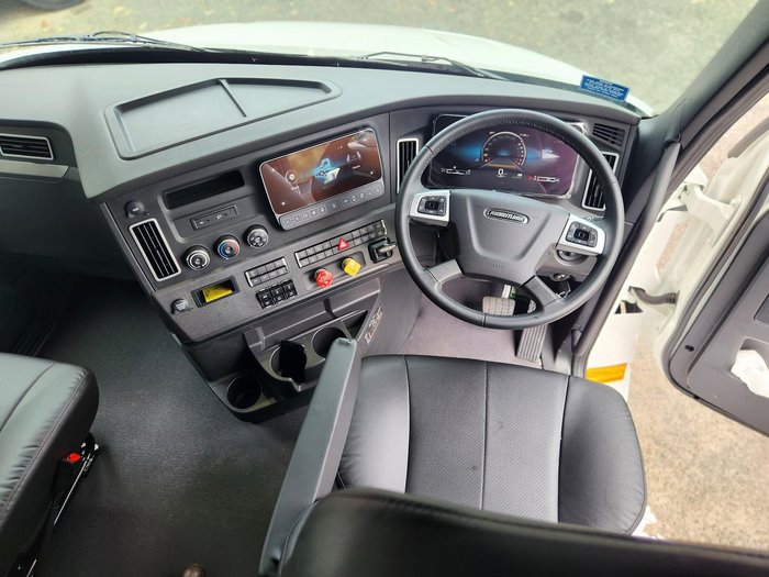 2024 Freightliner Cascadia 116