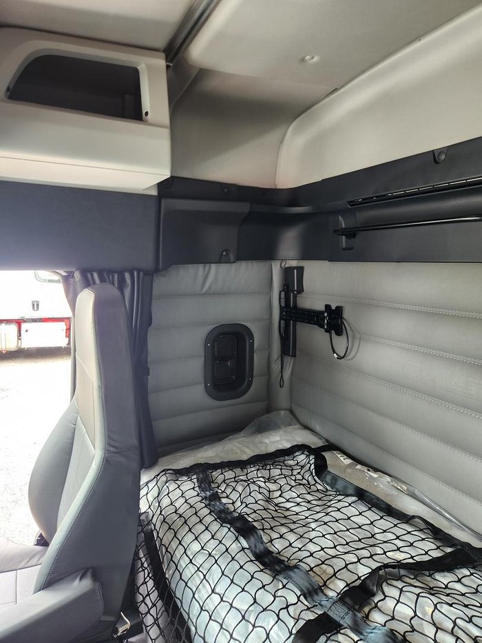 2024 Freightliner Cascadia 116