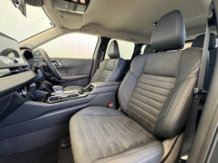 2025 Mitsubishi Outlander Aspire