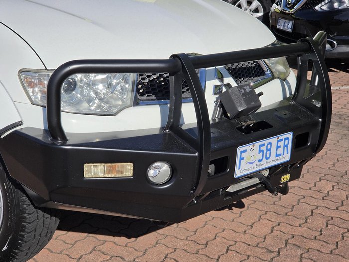 2010 Mitsubishi Challenger LS PB MY10 4X4 Dual Range White