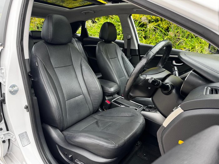 2013 Hyundai i30 Premium GD Creamy White