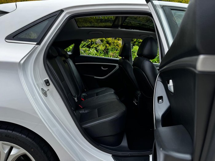 2013 Hyundai i30 Premium GD Creamy White