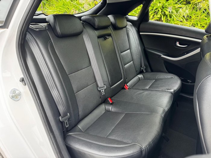 2013 Hyundai i30 Premium GD Creamy White