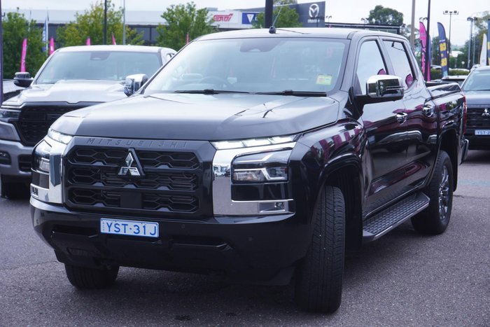 2025 Mitsubishi Triton GLS