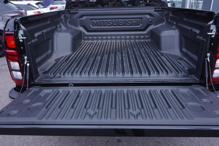 2025 Mitsubishi Triton GLS