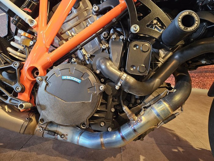 2015 KTM 1290 Super Duke R Super Duke White