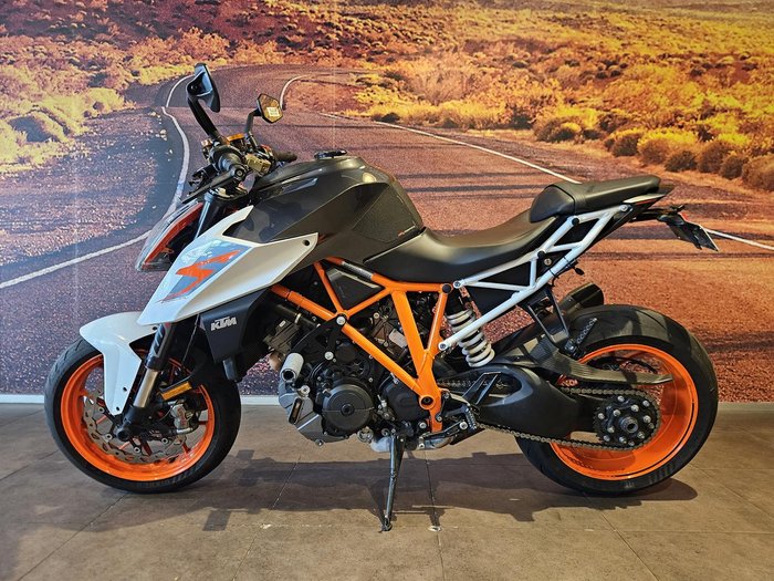 2015 KTM 1290 Super Duke R