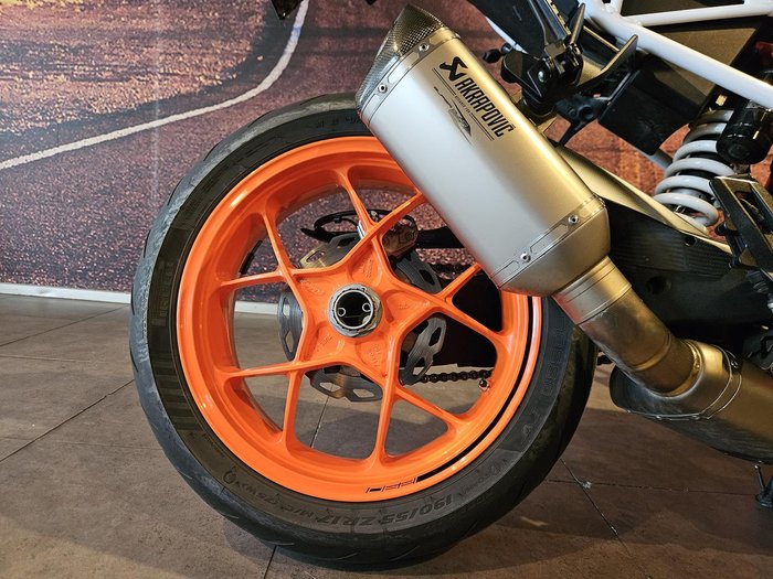 2015 KTM 1290 Super Duke R Super Duke White