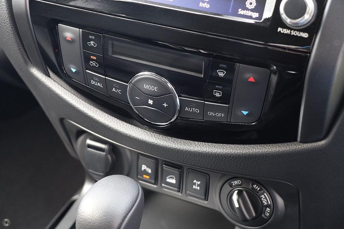 2025 Nissan Navara PRO-4X