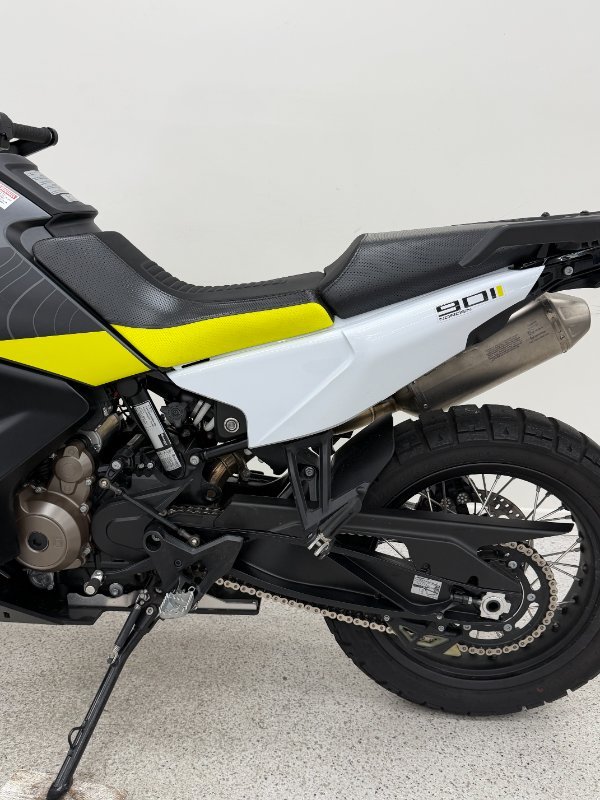 2022 HUSQVARNA NORDEN 901 Black