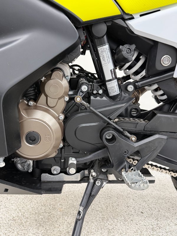 2022 HUSQVARNA NORDEN 901 Black