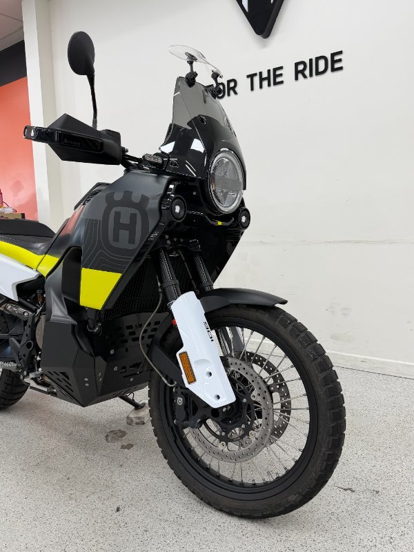 2022 HUSQVARNA NORDEN 901 Black